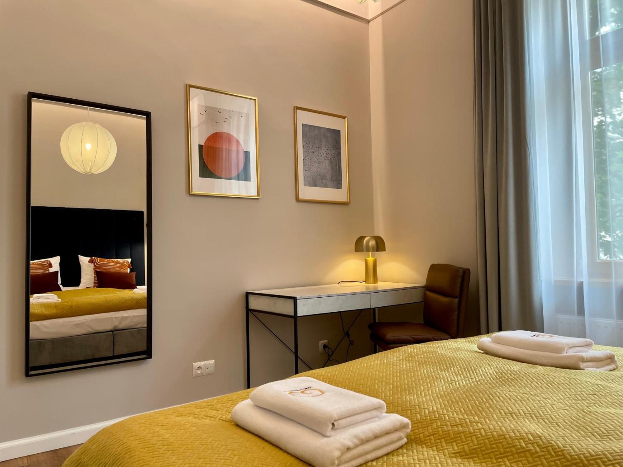 Golden Queen Apartments City Center คราคูฟ ภายนอก รูปภาพ