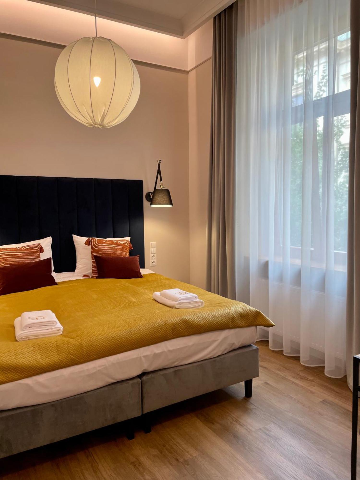 Golden Queen Apartments City Center คราคูฟ ภายนอก รูปภาพ